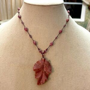 Dabby reid mauve  faux stone Leif pink  crystal hematite color chain